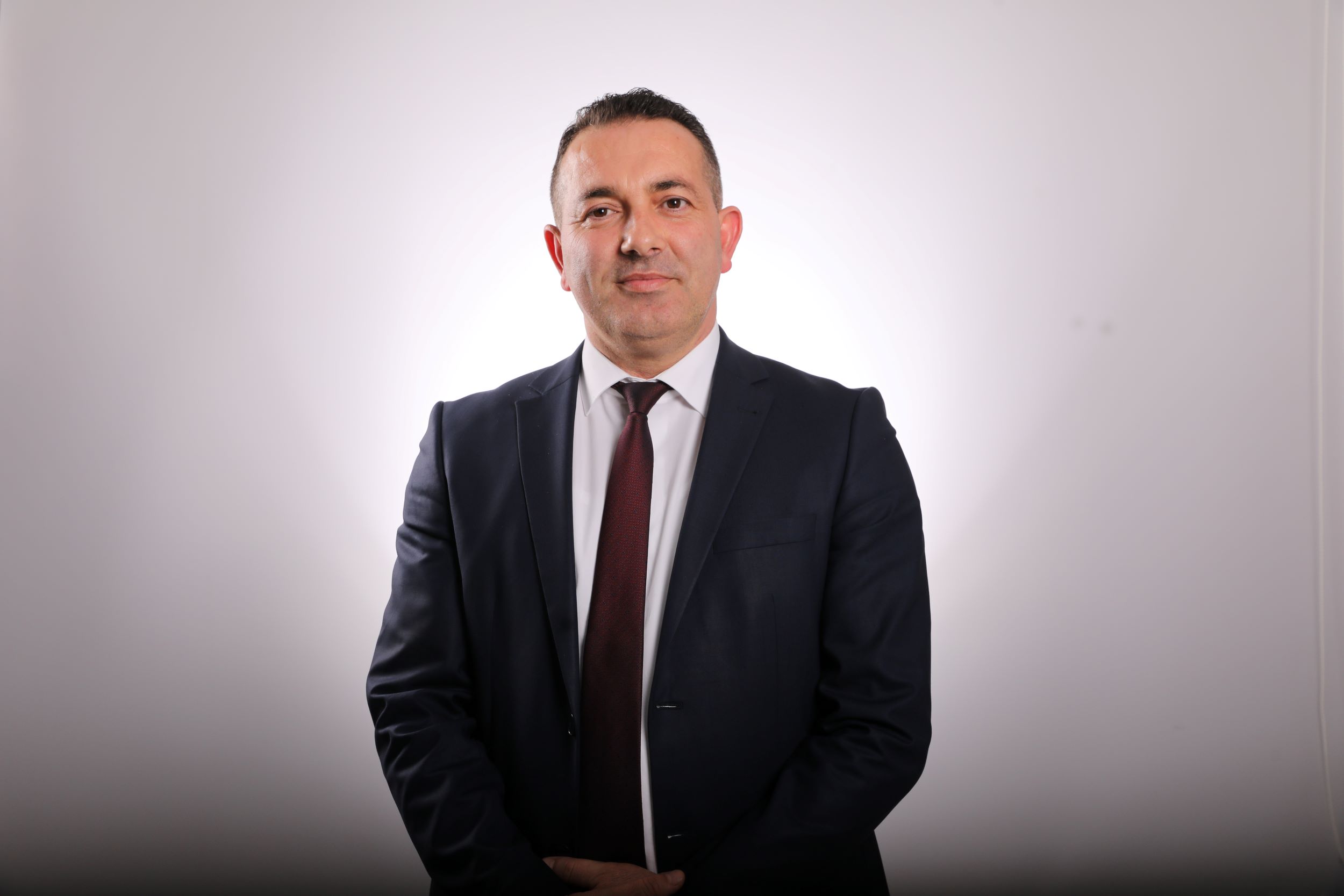 Foto e Sami Tahiragat